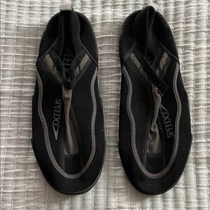 Speedo NWOT Black Gray Surf Walker Water Shoes